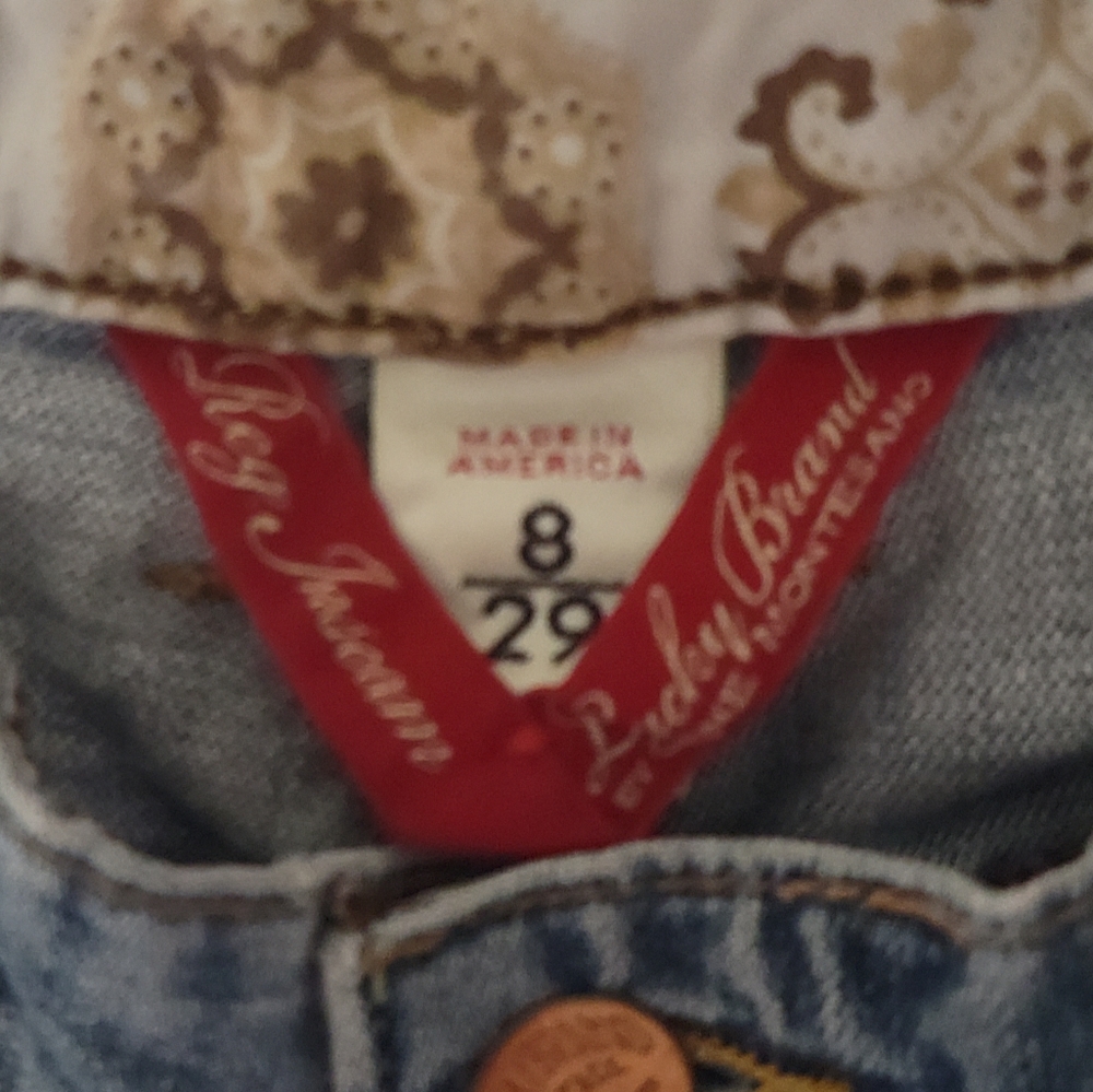 Jeans - Picture 3 of 4